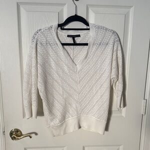 Women's White knit Sweater White House, black market size medium